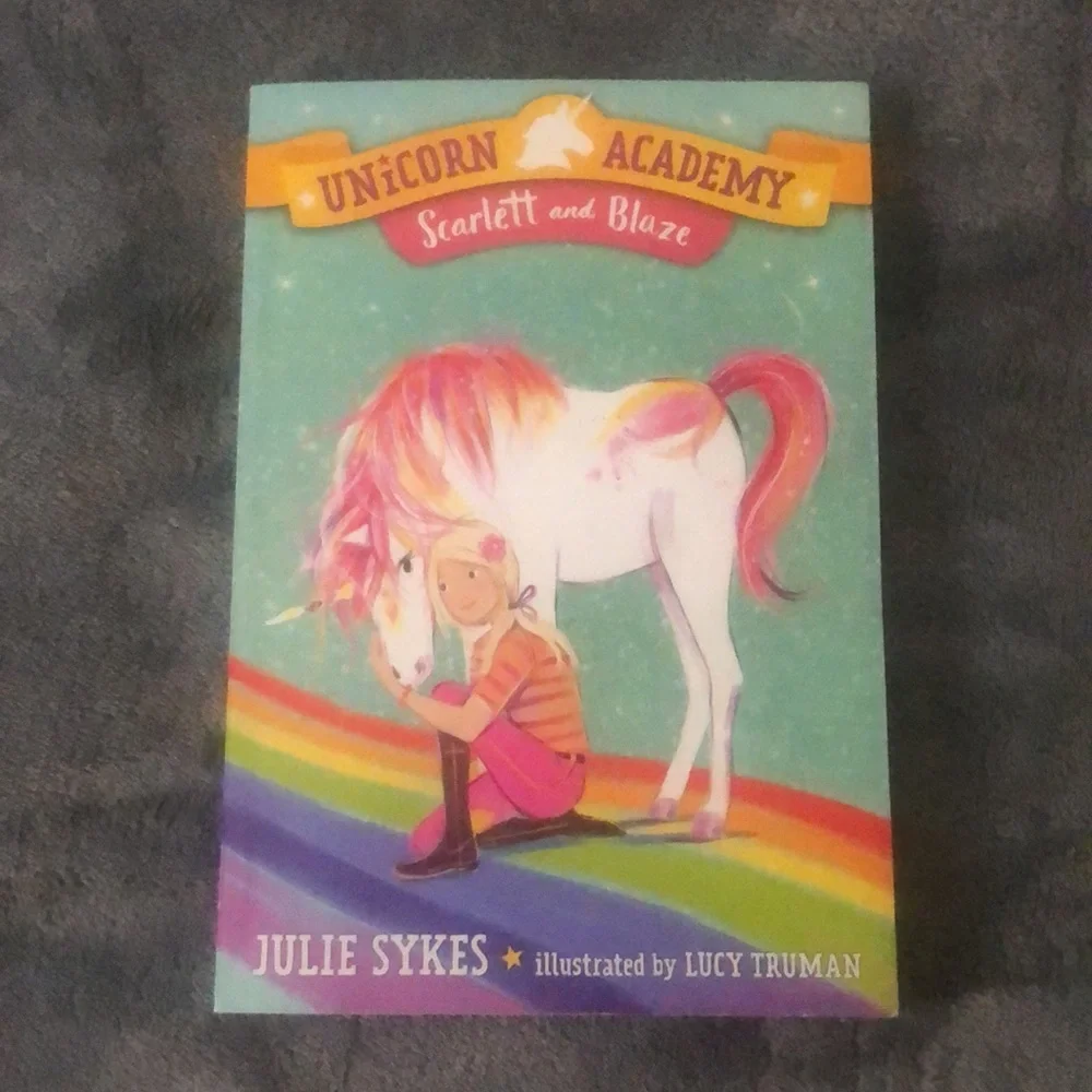 “Unicorn Academy” Books - Picture 2 of 7